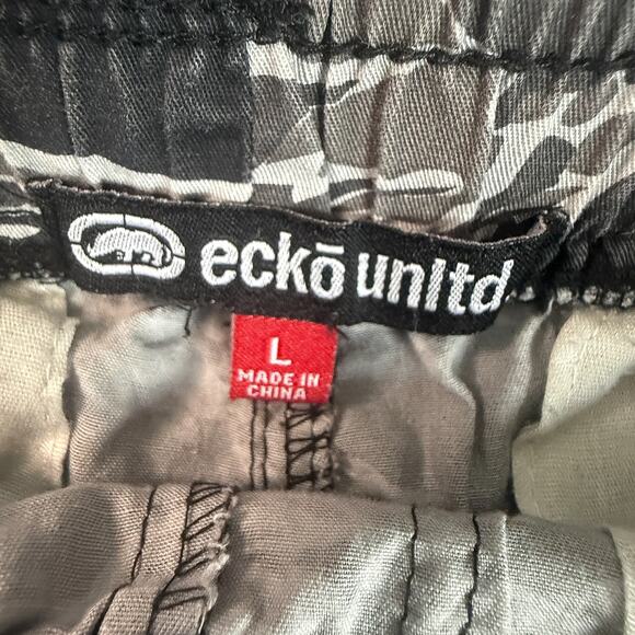 Ecko Unltd Tiger Camo Shorts Men’s L Drawstring Elastic Waist Side Logo Pockets - Picture 3 of 7